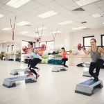 Занятия йогой, фитнесом в спортзале Теннис Холл Красноярск
