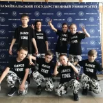 Занятия йогой, фитнесом в спортзале Time of Dance Осинники