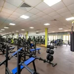 Занятия йогой, фитнесом в спортзале Top Fit Сочи