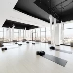 Занятия йогой, фитнесом в спортзале Topstretching Чеховская Москва
