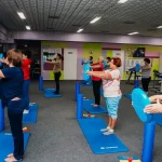 Занятия йогой, фитнесом в спортзале Центр активного долголетия Альметьевск