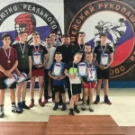 Занятия йогой, фитнесом в спортзале Центр физической культуры и спорта Медведь, спортивный комплекс Каучук города Ярославля Ярославль