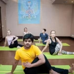 Занятия йогой, фитнесом в спортзале Центр Йоги и Аюрведы Доктора Кальяра Ростов-на-Дону