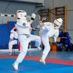 Занятия йогой, фитнесом в спортзале Центр каратэ Долгопрудный