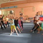 Занятия йогой, фитнесом в спортзале Центр оздоровительной гимнастики для женщин Таганрог