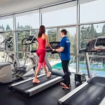 Занятия йогой, фитнесом в спортзале Центр оздоровления Сочи