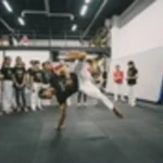 Занятия йогой, фитнесом в спортзале Центр развития капоэйры Capoeira sem fronteira Москва