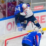 Занятия йогой, фитнесом в спортзале ЦСК ВВС Самара