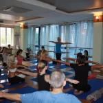 Занятия йогой, фитнесом в спортзале Тверская федерация йоги Тверь
