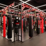 Занятия йогой, фитнесом в спортзале UFC GYM Москва