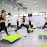 Занятия йогой, фитнесом в спортзале Ultra family fitness Екатеринбург