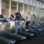 Занятия йогой, фитнесом в спортзале УльтраFitnes Щекино