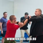 Занятия йогой, фитнесом в спортзале Унибос Москва