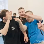 Занятия йогой, фитнесом в спортзале Унибос Москва