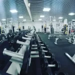 Занятия йогой, фитнесом в спортзале Universal Fitness Озёрск