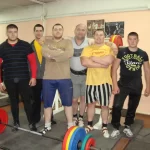 Занятия йогой, фитнесом в спортзале Уральский медведь Екатеринбург
