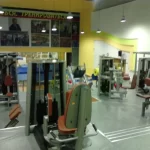 Занятия йогой, фитнесом в спортзале Варяг Владивосток