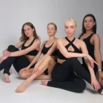 Занятия йогой, фитнесом в спортзале Vdoh stretching studio Воронеж