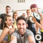 Занятия йогой, фитнесом в спортзале Ведь мы счастливы Владимир
