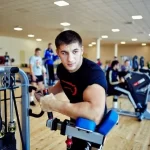 Занятия йогой, фитнесом в спортзале Вершина Губкинский