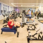 Занятия йогой, фитнесом в спортзале Vitasport wellness club Москва