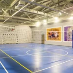 Занятия йогой, фитнесом в спортзале Volleyart школа волейбола Санкт-Петербург
