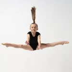 Занятия йогой, фитнесом в спортзале Всероссийская сеть детских спортивных школ по художественной гимнастике и спортивной акробатике FD Санкт-Петербург