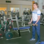 Занятия йогой, фитнесом в спортзале Вверх Екатеринбург