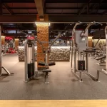 Занятия йогой, фитнесом в спортзале Выше Всех Санкт-Петербург