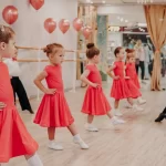 Занятия йогой, фитнесом в спортзале Высота — школа танцев для детей Говорово Москва