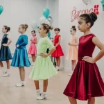 Занятия йогой, фитнесом в спортзале Высота — школа танцев для детей Говорово Москва