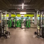 Занятия йогой, фитнесом в спортзале WeGym Москва