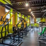 Занятия йогой, фитнесом в спортзале WeGym Москва