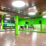 Занятия йогой, фитнесом в спортзале WeGym Москва