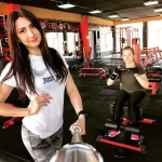 Занятия йогой, фитнесом в спортзале Wellfit Волжский