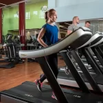 Занятия йогой, фитнесом в спортзале Wellness club Fresh Новороссийск