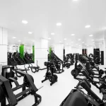 Занятия йогой, фитнесом в спортзале Wellness club Fresh Новороссийск