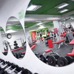 Занятия йогой, фитнесом в спортзале Wellness club Fresh Новороссийск