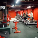 Занятия йогой, фитнесом в спортзале West Gym 24 Курск