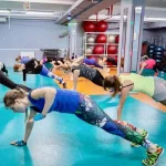 Занятия йогой, фитнесом в спортзале Wild Athletic Москва