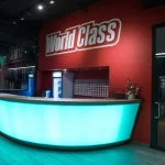 Занятия йогой, фитнесом в спортзале World Class Тюмень