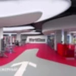 Занятия йогой, фитнесом в спортзале World Class Владивосток