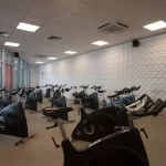 Занятия йогой, фитнесом в спортзале Wow studio Москва