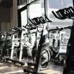 Занятия йогой, фитнесом в спортзале XFit Москва