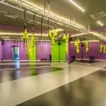 Занятия йогой, фитнесом в спортзале XFit Сердце Столицы Премиум Москва