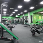 Занятия йогой, фитнесом в спортзале X-Fit Studio Новороссийск