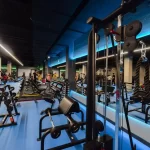 Занятия йогой, фитнесом в спортзале X-Line fitness Москва