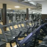 Занятия йогой, фитнесом в спортзале X-Line fitness Москва