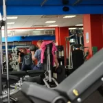 Занятия йогой, фитнесом в спортзале Yes Sport Санкт-Петербург