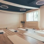 Занятия йогой, фитнесом в спортзале Yevi yoga&coffee Москва